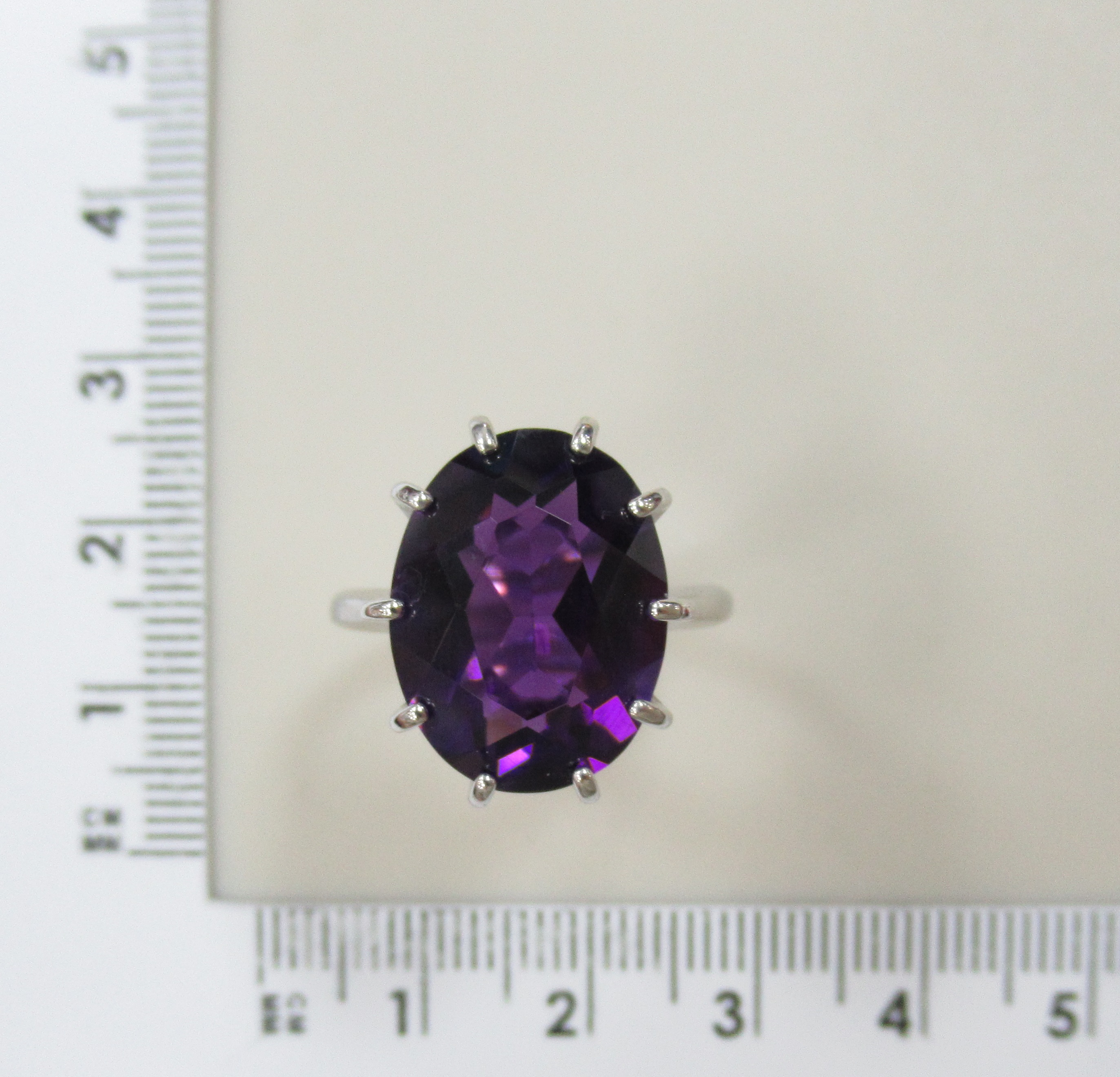 Серебряное кольцо с аметистом